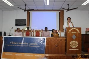 Sashi Tharoor speaking at Vlisten Initiative inaugration event Nov, 2016
