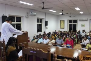 Sashi Tharoor speaking at Vlisten Initiative inaugration event Nov, 2016