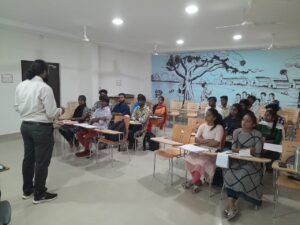 Parasuram Thampi delivering talk to Entreprenuership students at SreeKrishna Devaraya University