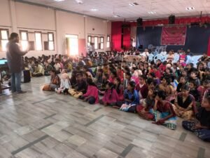 Parasuram Thampi delivering talk to Vincent Ferrer RDT school children